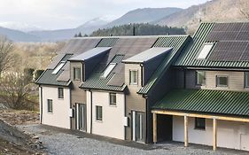 27 Strathtay Lodges